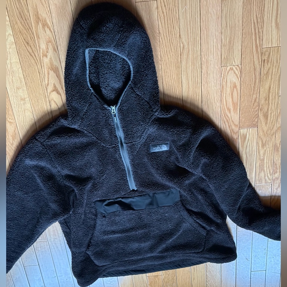 The North Face Charcoal Fleece Jacket - Picture 2 of 13